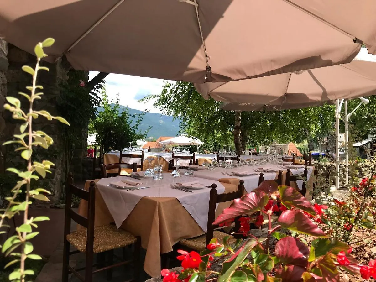 Albergo Ghirardini Corniglio Hotel